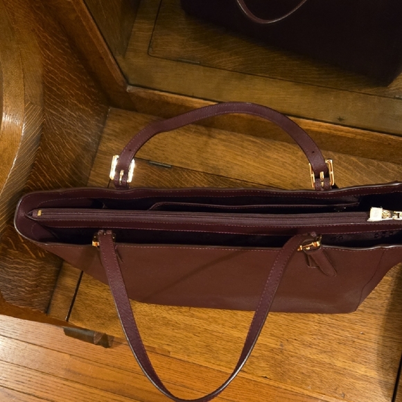 Tory Burch Burgundy Robinson Saffiano Tote - Picture 8 of 10